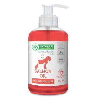 NATURE'S PROTECTION täiendsööt - lõheõli, mõeldud täiskasvanud koerte ja kasside naha ning karva tervena hoidmiseks 300 ml