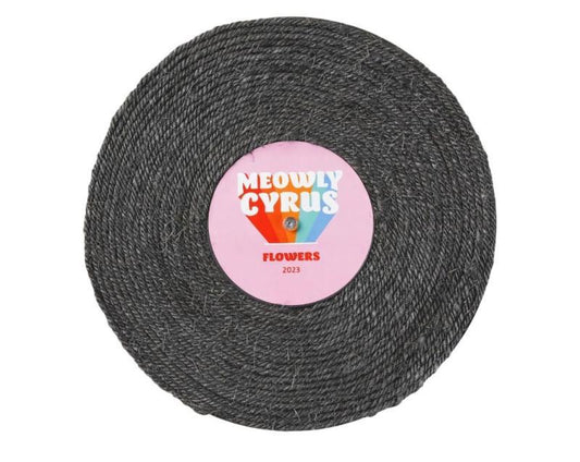 Fuzzyard когтеточка, „Meowly Cyrus“