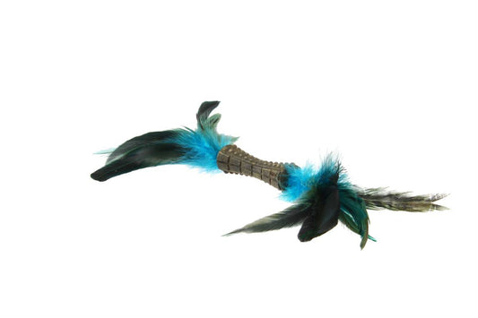 Kassi mänguasi - sulgede ja kassimündiga pulk